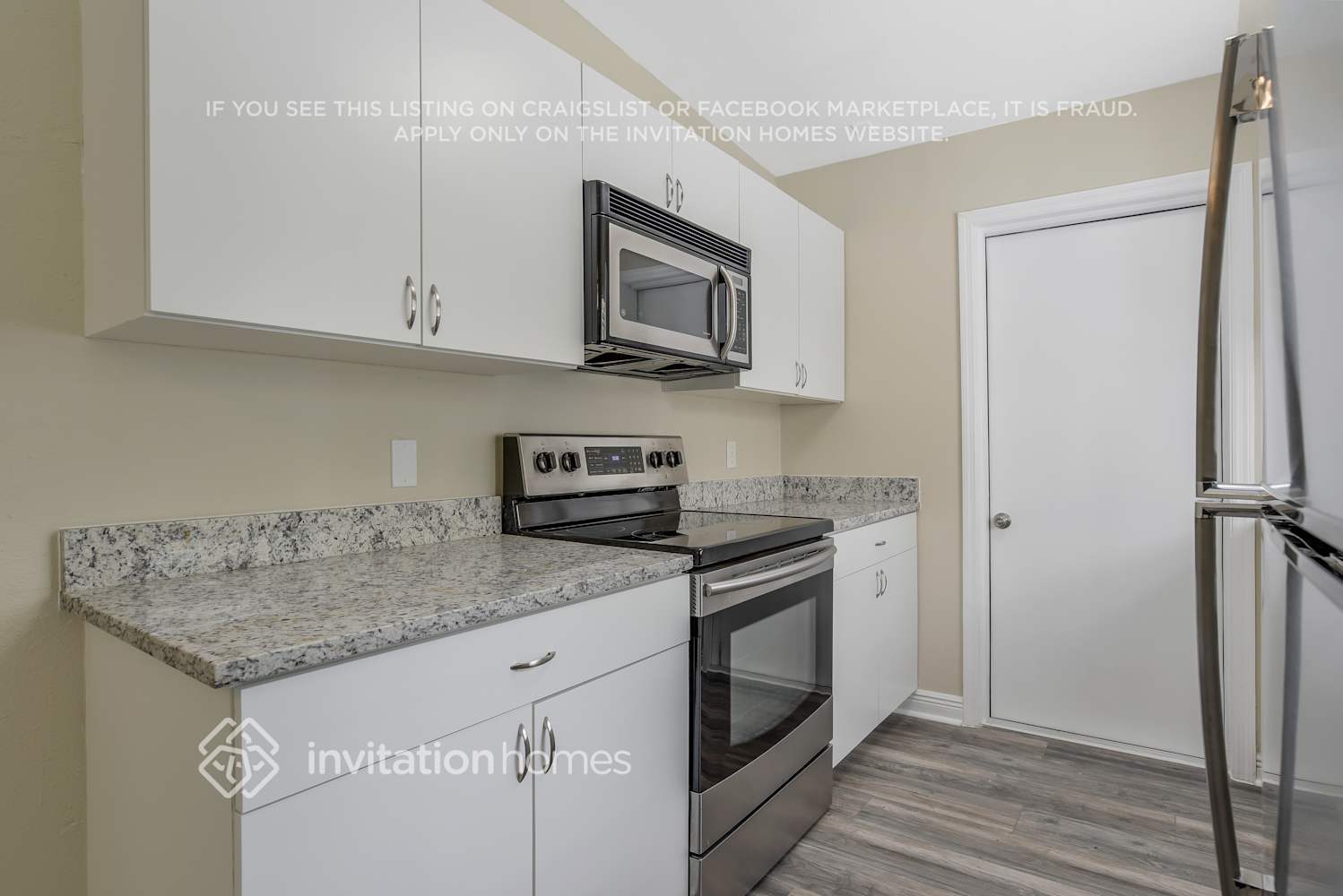 Building Photo - 5218 Grandview Dr