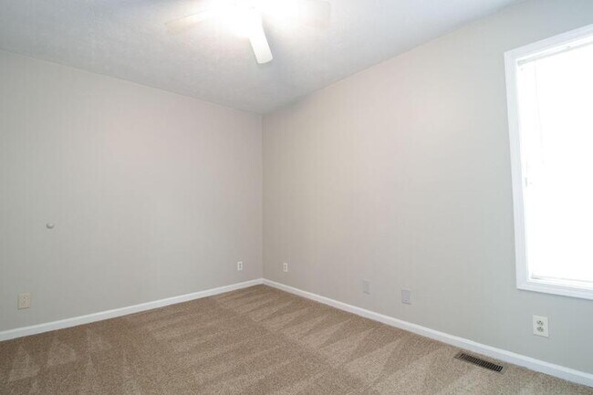 Building Photo - 700 Princeton Cir