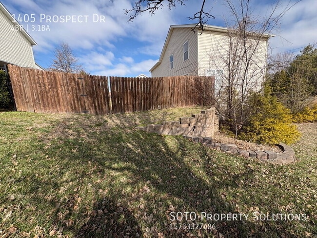 Building Photo - 1405 Prospect Dr