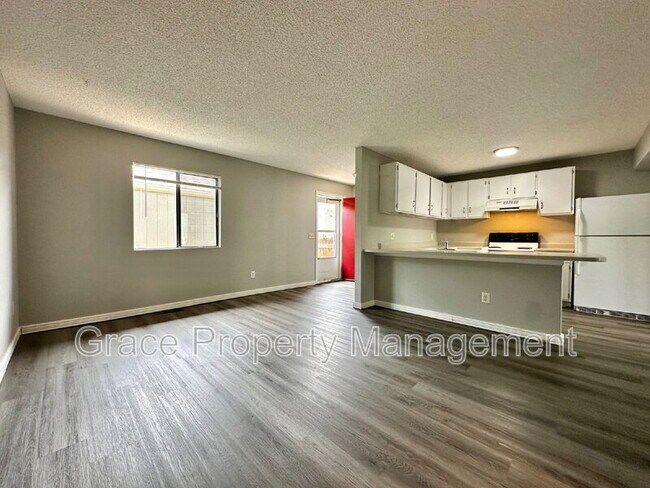 Building Photo - 15670 E Mexico Ave