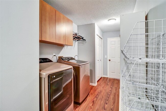 Building Photo - 4318 Woodtree Ln