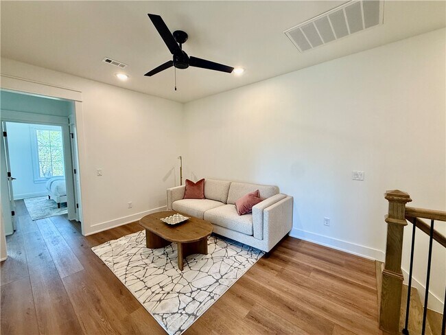 Building Photo - 825 NW 14th St