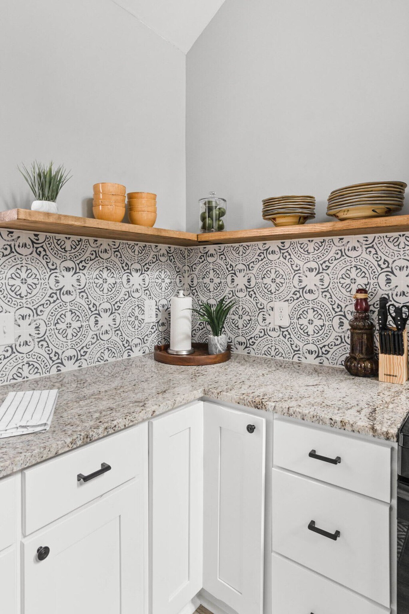 Building Photo - 848 Camp St