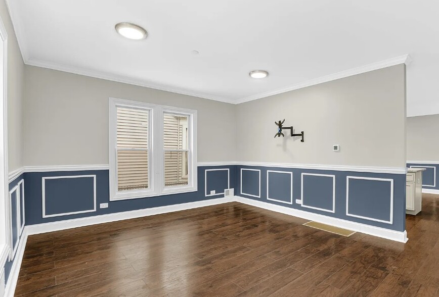 Building Photo - 19 Augusta St