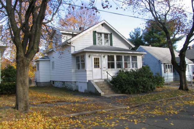 Building Photo - 36 Rowena St