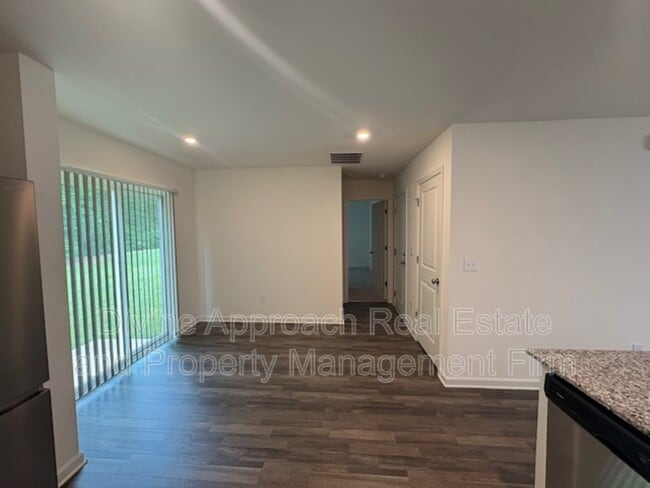 Building Photo - 1609 U W Clemon Dr