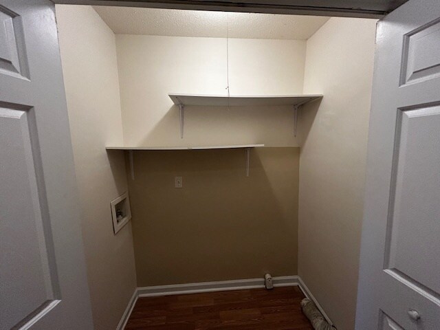 Building Photo - 1432 Bailey Cir