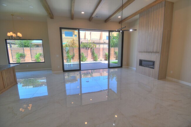 Building Photo - Brand New 3bd/2ba Available