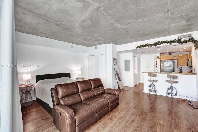 Building Photo - 3180 SW 22nd Terrace