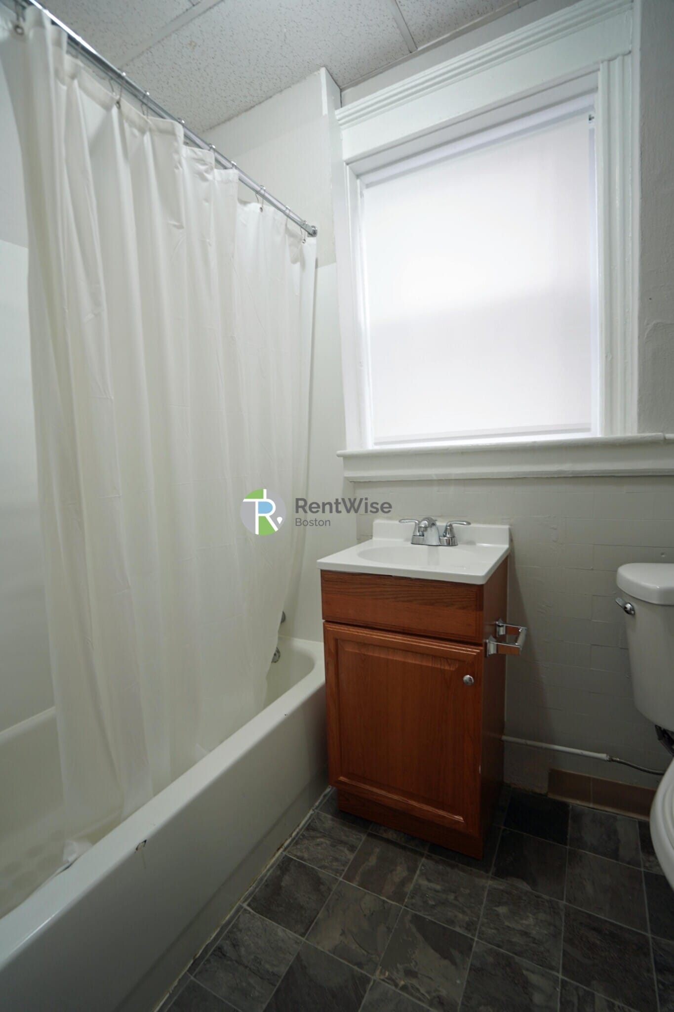 Building Photo - 10 Allston St