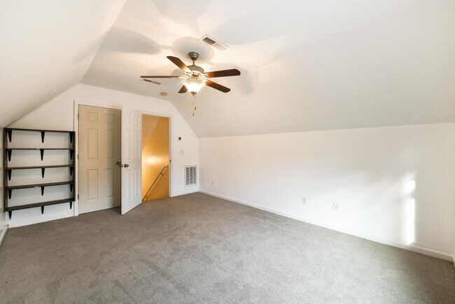 Building Photo - 4732 Lewis And Clark Trail