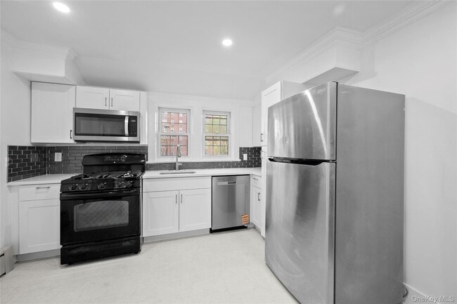 Building Photo - 20 Overhill Pl