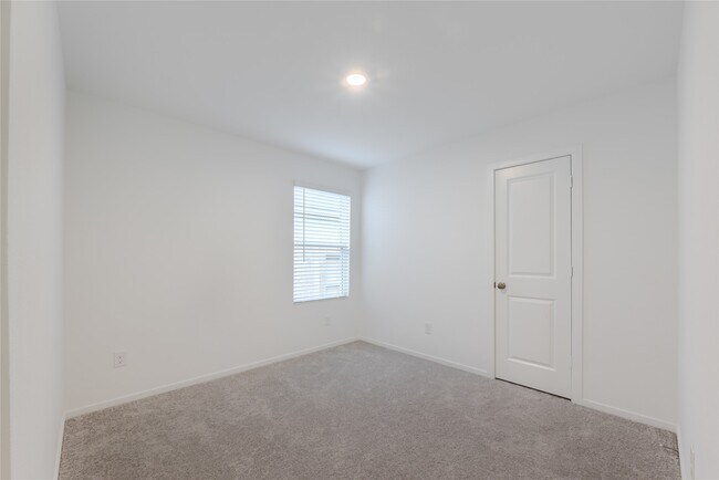 Building Photo - 18004 Valle Cupa Ln