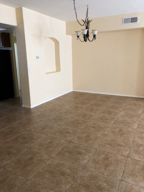 DINING - 2150 W Alameda Rd