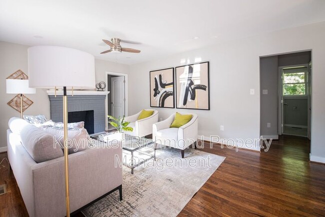 Building Photo - 1001 Colonial Ave