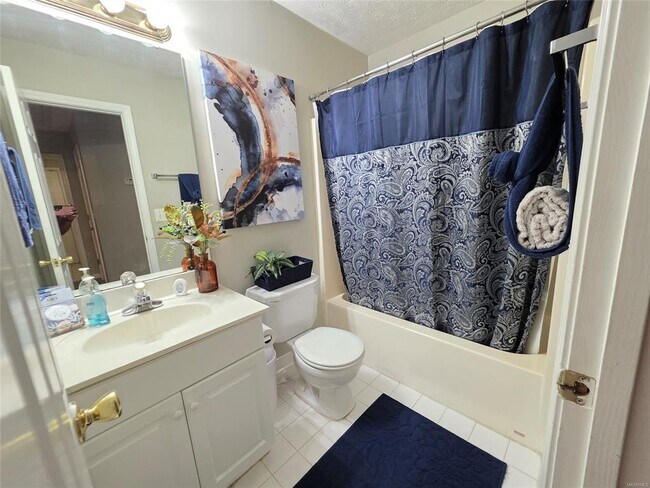 Building Photo - 7448 Pinnacle Point