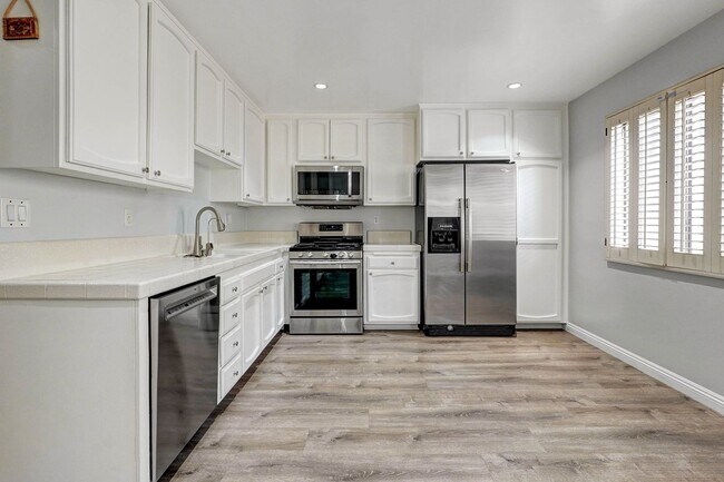 Building Photo - 19355 Sherman Way