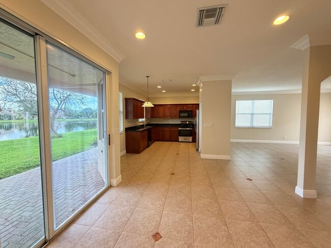 Building Photo - 10395 Little Mustang Way