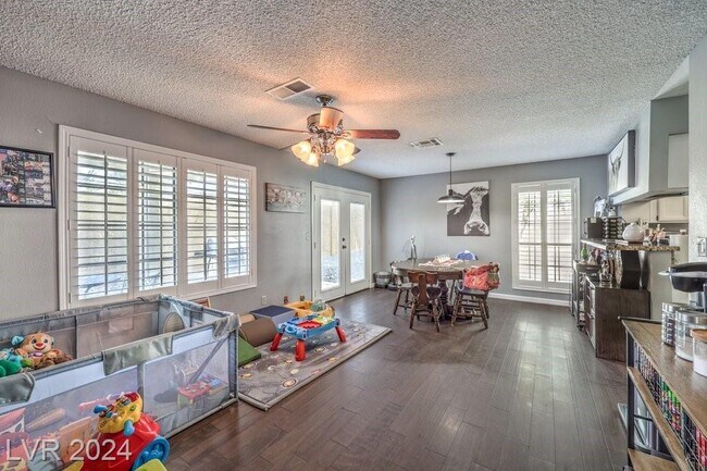 Building Photo - 5321 Tamanar Dr