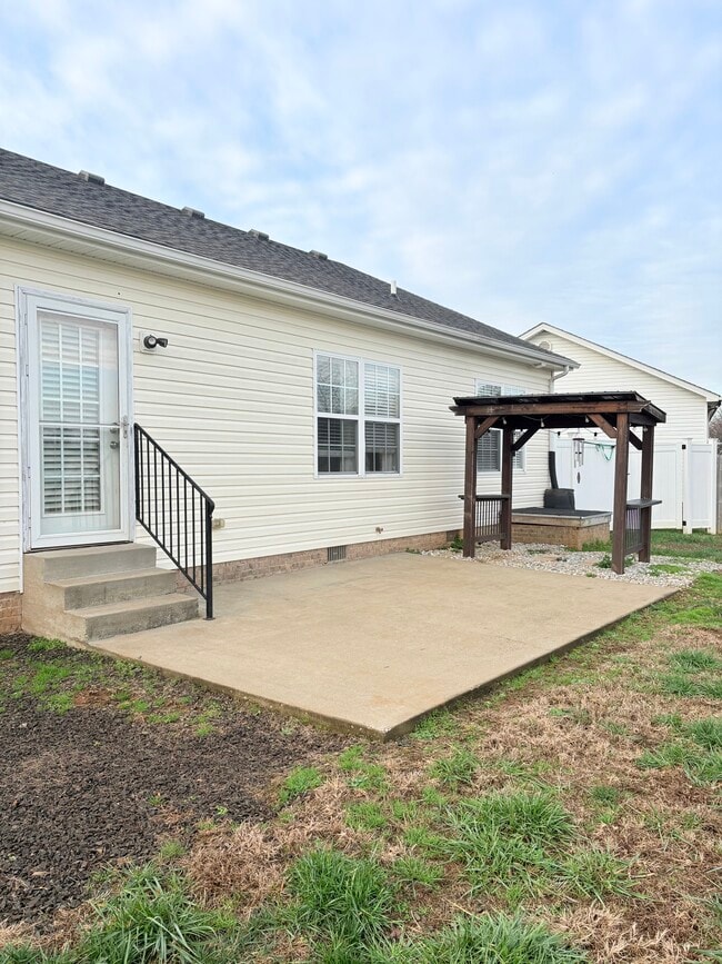 Building Photo - 567 Aries Ct