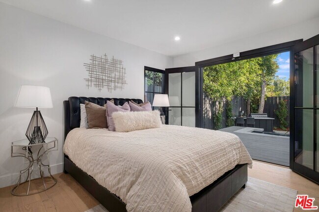 Building Photo - 12672 Stanwood Dr