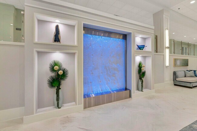 Building Photo - 6193 Pointe Regal Cir