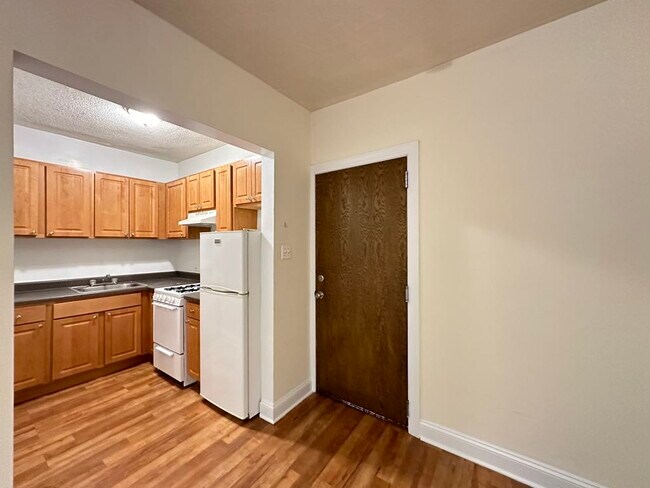 Building Photo - 1742 N Humboldt Blvd