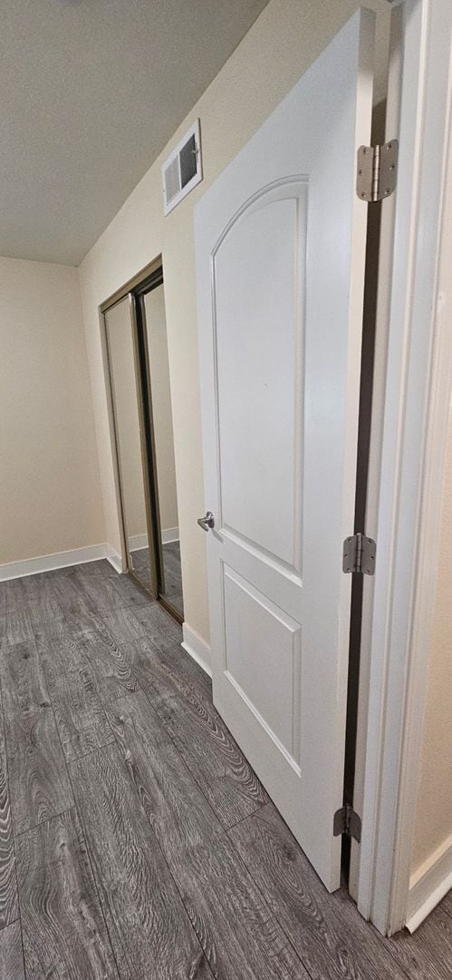 Building Photo - 85(1631)