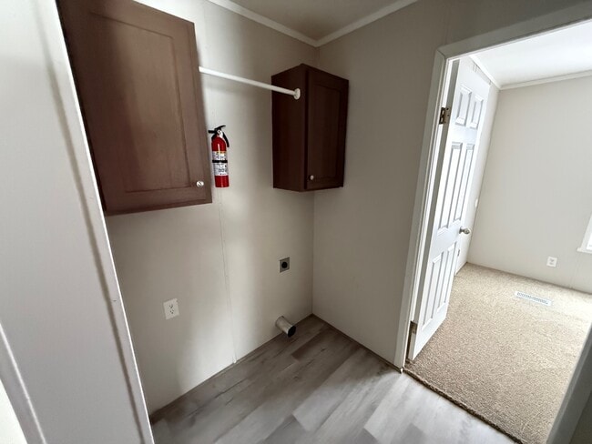 Building Photo - 124 Campbell Dr