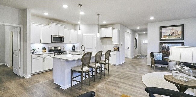 Building Photo - 3 Bedroom / 3 Bath Single Family Home near Brier Creek with 1st floor living!