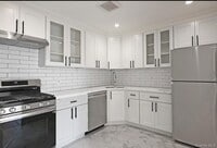 Building Photo - 19-43 76th St