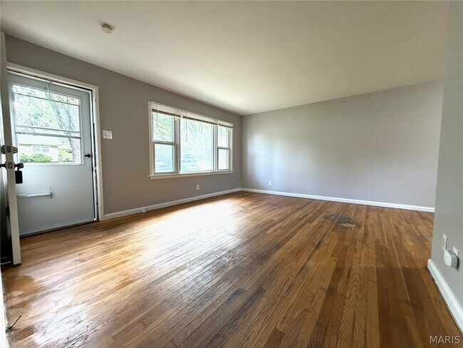 Building Photo - 38 Fenwick Dr