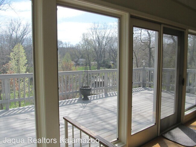 Building Photo - 5 br, 3.5 bath House - 5251 Colony Woods D...