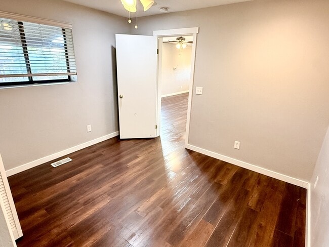 Building Photo - 7428 S 700 E