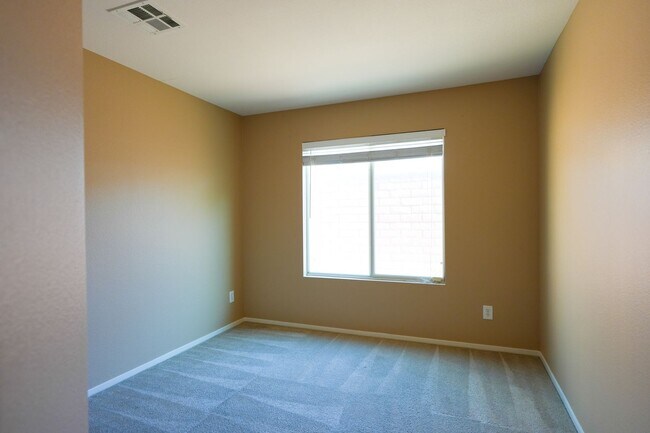 Building Photo - 7958 Valladolid Ave