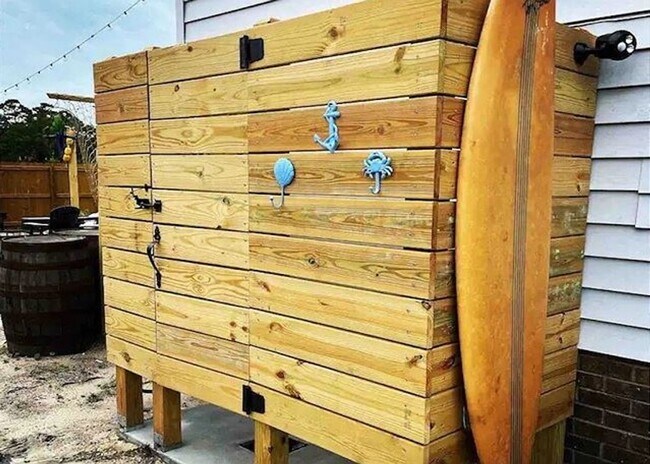 Building Photo - LAVISHLY FURNISHED PIRATE-THEMED OFF-SEASON BEACH GETAWAY