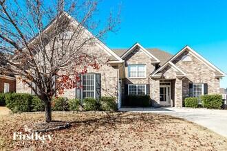 Building Photo - 600 Bentmoor Dr