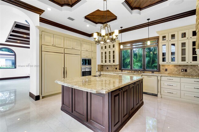 Building Photo - 9801 SW 60th Ct