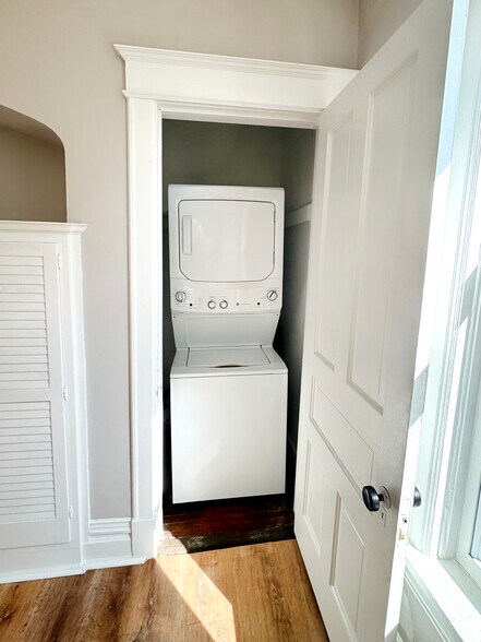 In-unit Laundry - 2480 N Murray Ave