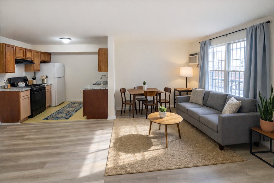 Building Photo - 381 S 6th St