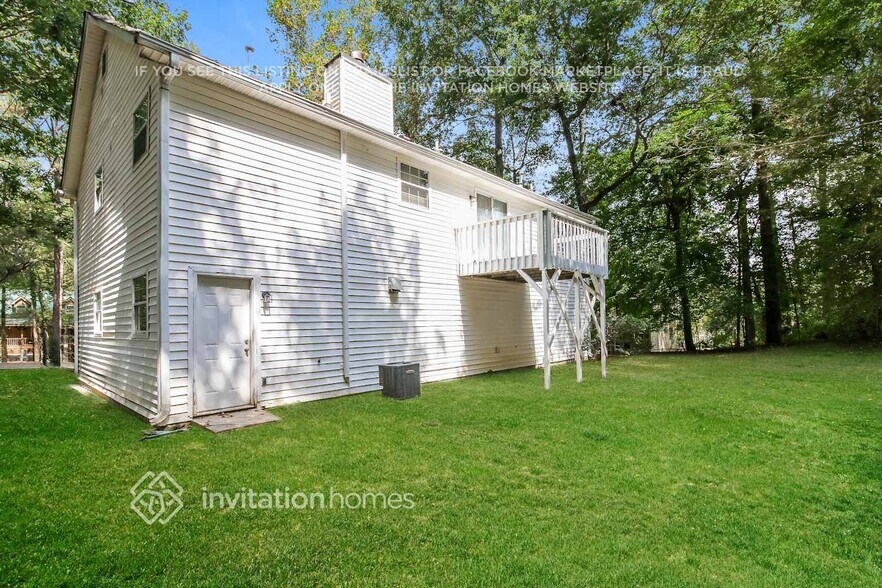 Building Photo - 4400 Milton Trail SW