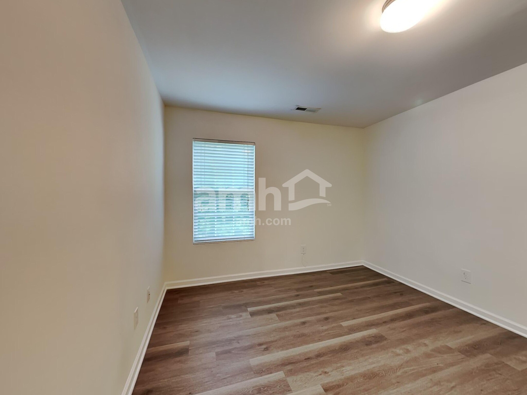 Building Photo - 817 Redland Dr