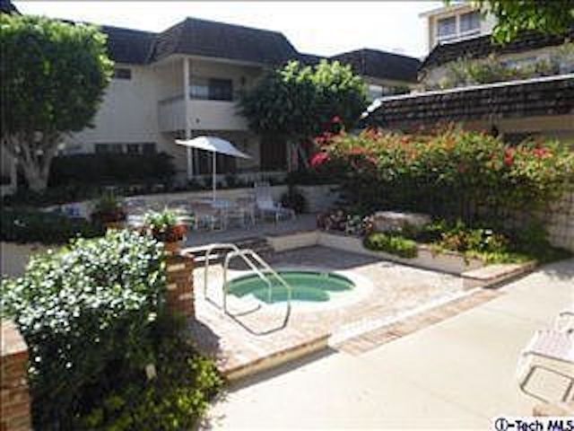 Hot Tub - 5315 Yarmouth Ave