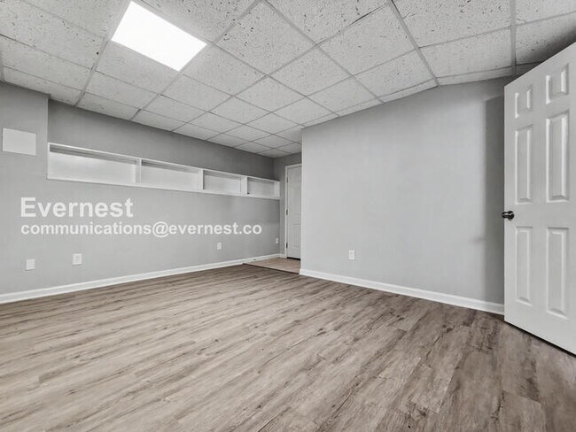 Building Photo - 117 Thornwood Dr