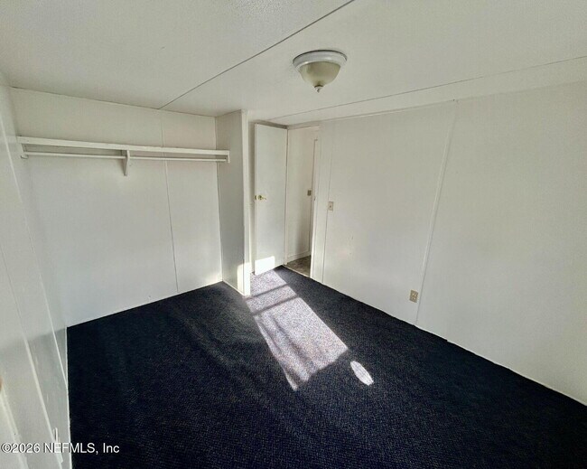 Building Photo - 5355 New Kings Rd