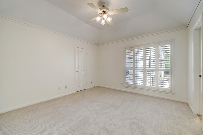 Building Photo - 2313 Nantucket Dr