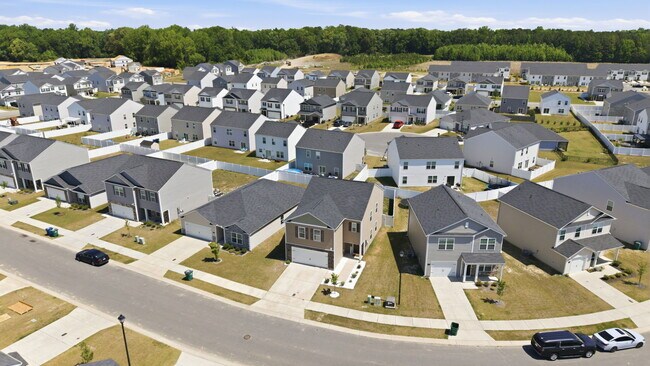 Building Photo - 1160 Fowler Dr