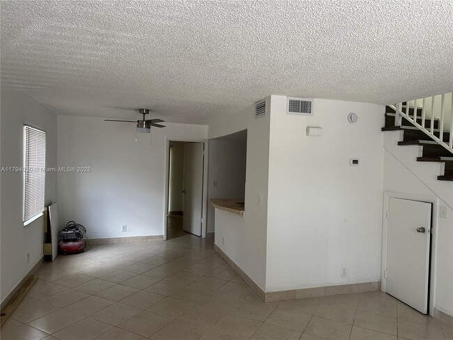 Building Photo - 3530 NW 116th Terrace
