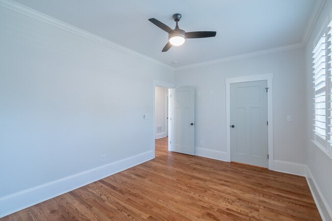 Building Photo - 1005 State St