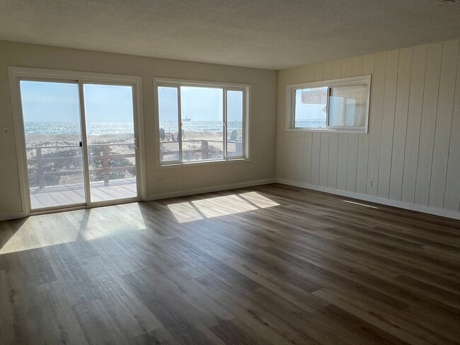 Building Photo - Surfside Colony Gated Community - Tri-Level Beachfront | 4Bd/2.5Ba | Ocean Views
